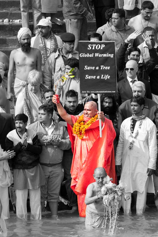 Soham Baba – a religious/spiritual Guru sensitizing disciples and masses about the importance of afforestation at Kumbh Snan – the great ritual bathing festival – at Haridwar in Uttarakhand